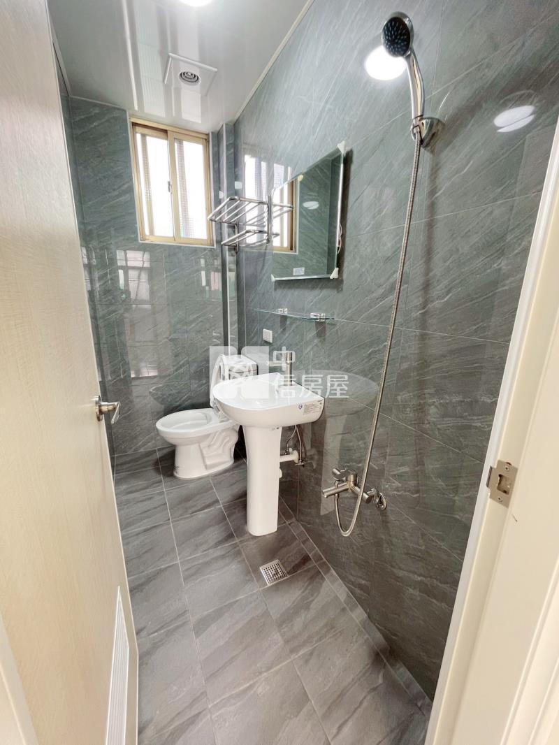 觀音福山路邊間透天房屋室內格局與周邊環境