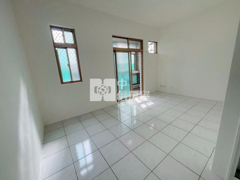 觀音福山路邊間透天房屋室內格局與周邊環境