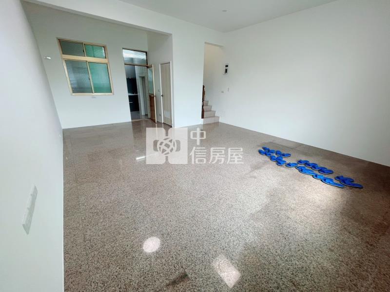 觀音福山路邊間透天房屋室內格局與周邊環境