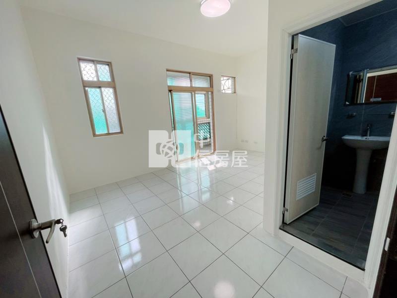 觀音福山路邊間透天房屋室內格局與周邊環境