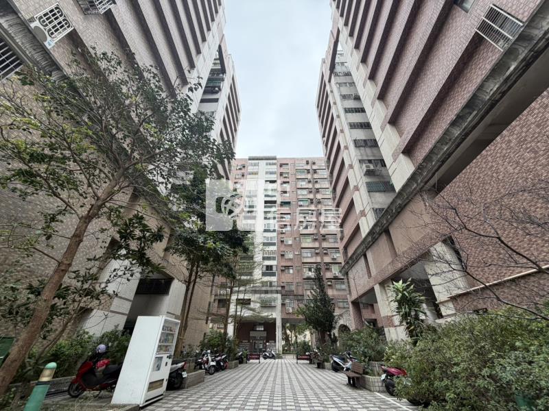 內壢精忠國宅高樓層大三房車房屋室內格局與周邊環境