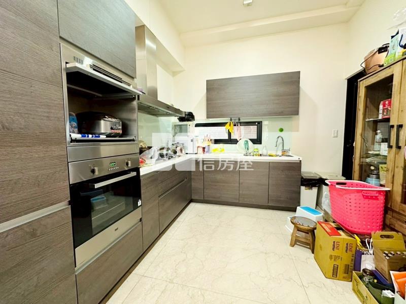 11期稀有釋出!!!陸府花語雙車電梯別墅房屋室內格局與周邊環境