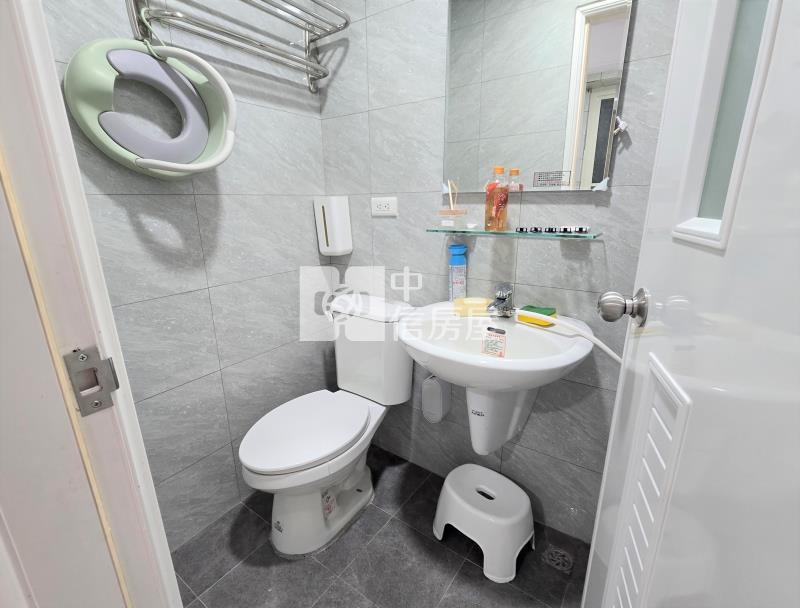 大安紫金城2房2衛美廈房屋室內格局與周邊環境