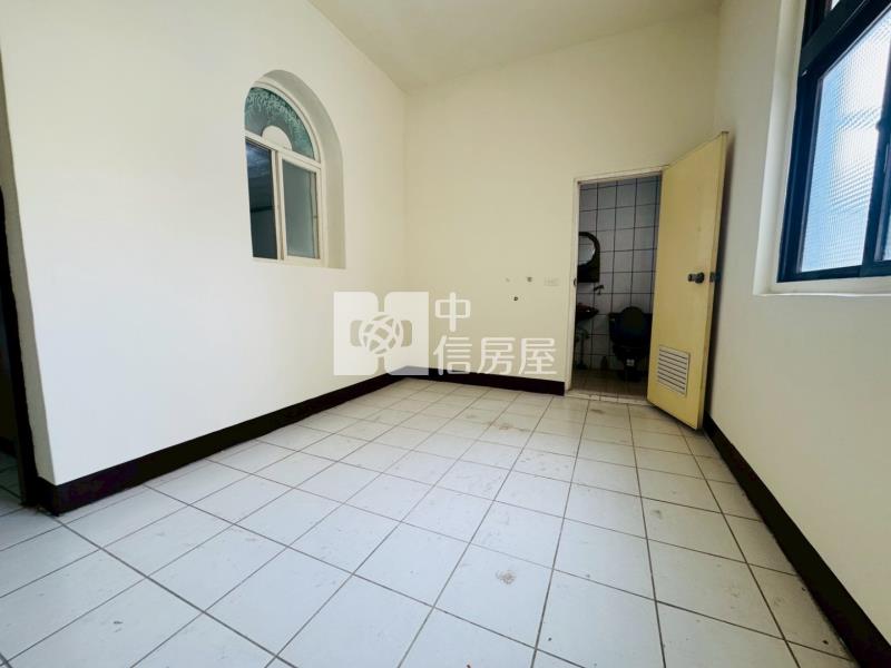 楊梅正省道透天店面稀有釋出💛房屋室內格局與周邊環境