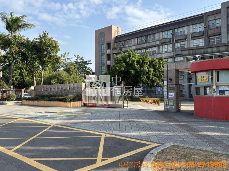 垂楊國小旁二戶透天房屋室內格局與周邊環境