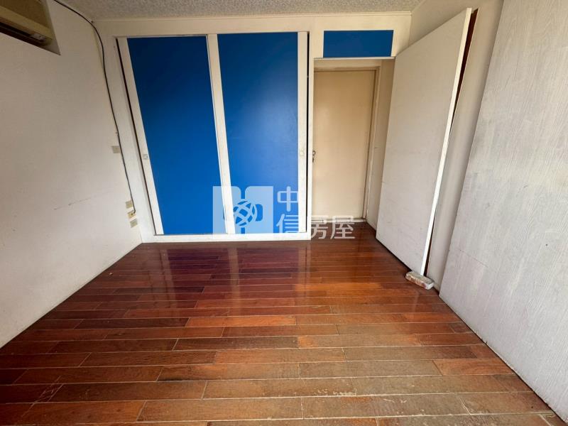 八期好市多旁低總價別墅房屋室內格局與周邊環境