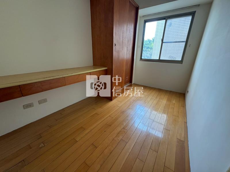 八期好市多旁低總價別墅房屋室內格局與周邊環境