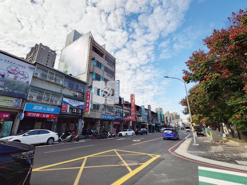 健行國小旁收租4套房房屋室內格局與周邊環境