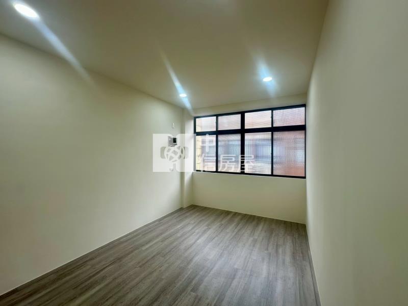 秀才路翻新美透天房屋室內格局與周邊環境