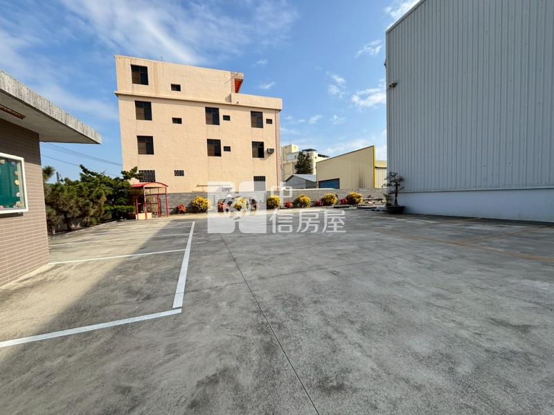 溪洲豪華氣派合法輕屋齡丁工廠房+3樓透天房屋室內格局與周邊環境