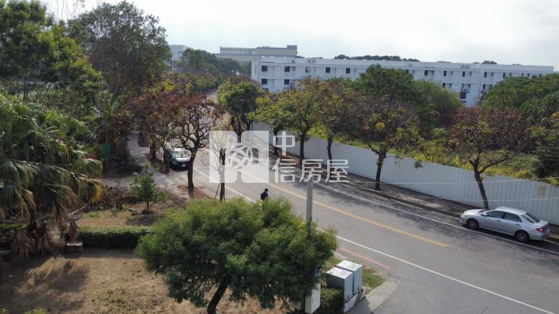 斗六科邨輕屋齡雙車精裝美墅房屋室內格局與周邊環境