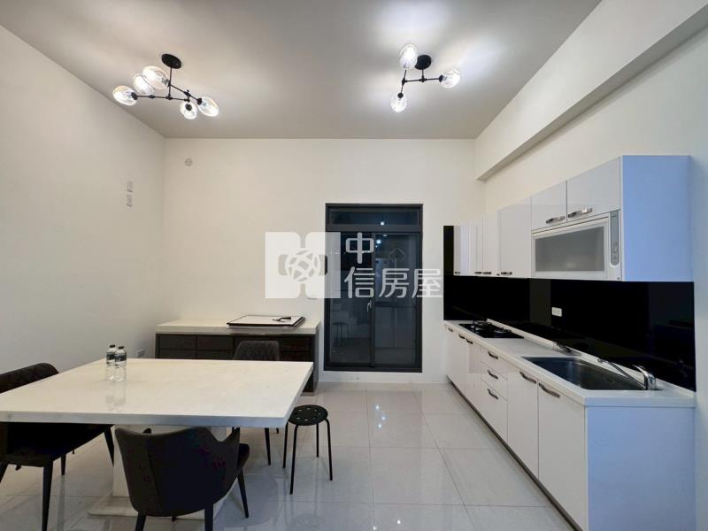 斗六科邨輕屋齡雙車精裝美墅房屋室內格局與周邊環境