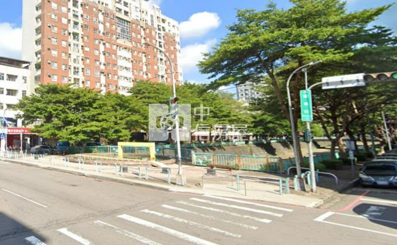 台中市區稀有整棟透天傳家寶房屋室內格局與周邊環境