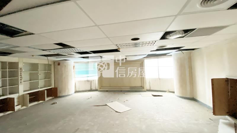 苗栗縣府旁商業大樓九樓房屋室內格局與周邊環境