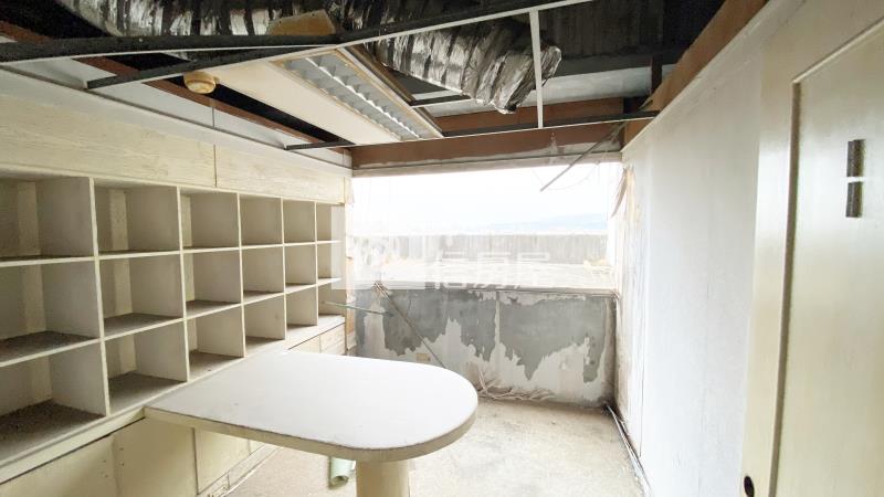 苗栗縣府旁商業大樓九樓房屋室內格局與周邊環境
