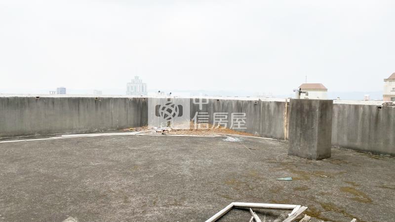 苗栗縣府旁商業大樓九樓房屋室內格局與周邊環境