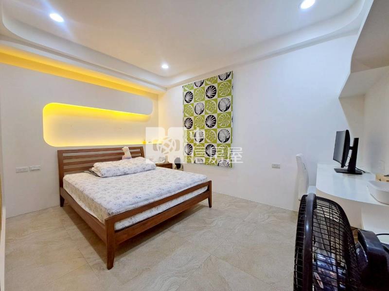 青埔國小旁/布拉格水利方四房雙車位房屋室內格局與周邊環境