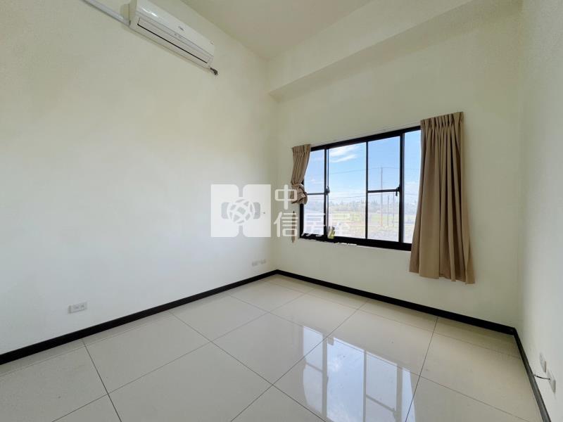 近青園國小.青埔國中一樓挑高三房車房屋室內格局與周邊環境