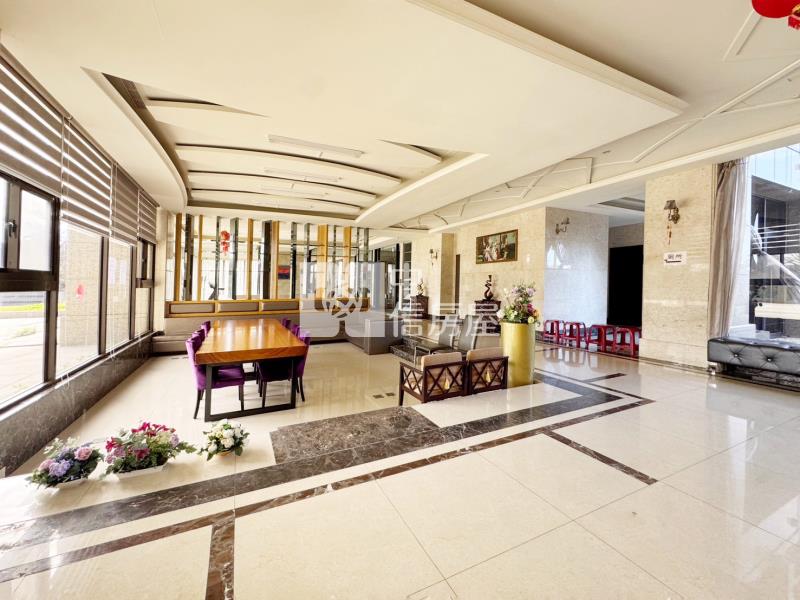 近青園國小.青埔國中一樓挑高三房車房屋室內格局與周邊環境