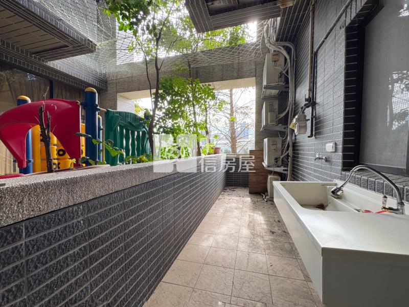 近青園國小.青埔國中一樓挑高三房車房屋室內格局與周邊環境