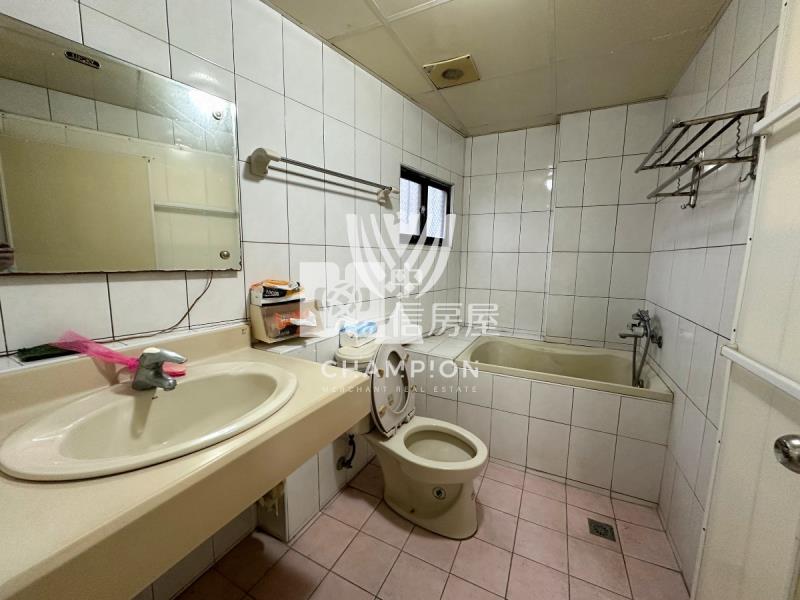 【冠軍】東信路小資四房房屋室內格局與周邊環境