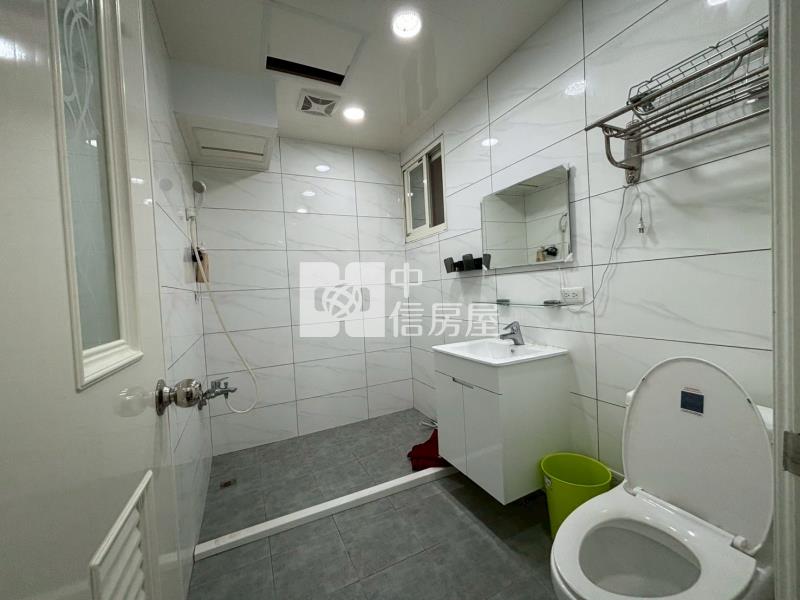 華勛市場整新景觀戶房屋室內格局與周邊環境