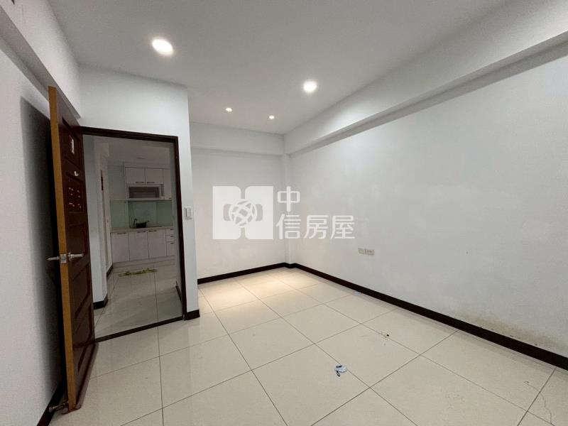 華勛市場整新景觀戶房屋室內格局與周邊環境