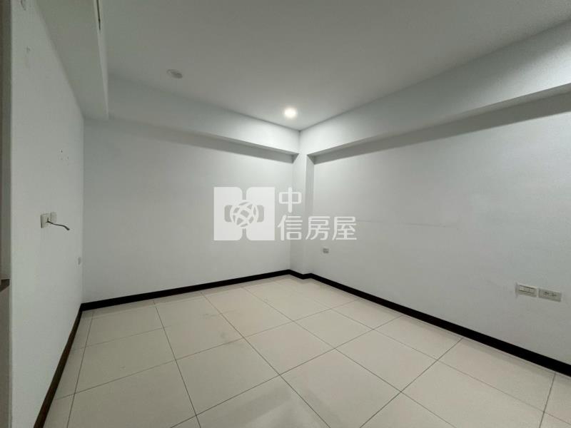 華勛市場整新景觀戶房屋室內格局與周邊環境