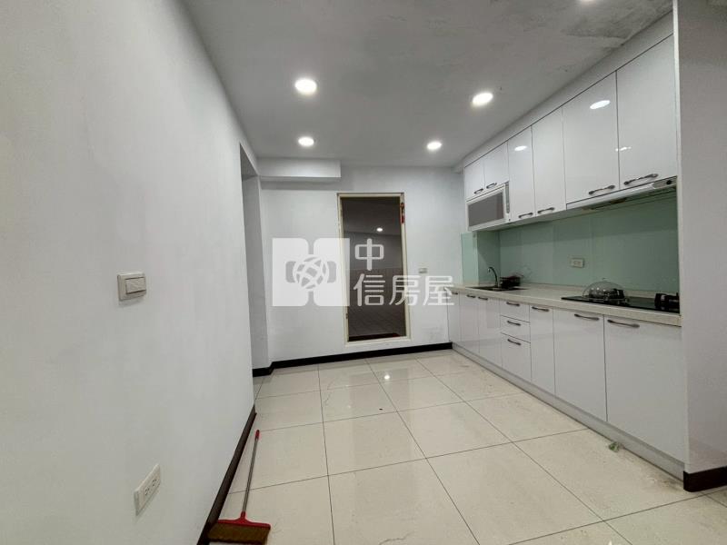 華勛市場整新景觀戶房屋室內格局與周邊環境