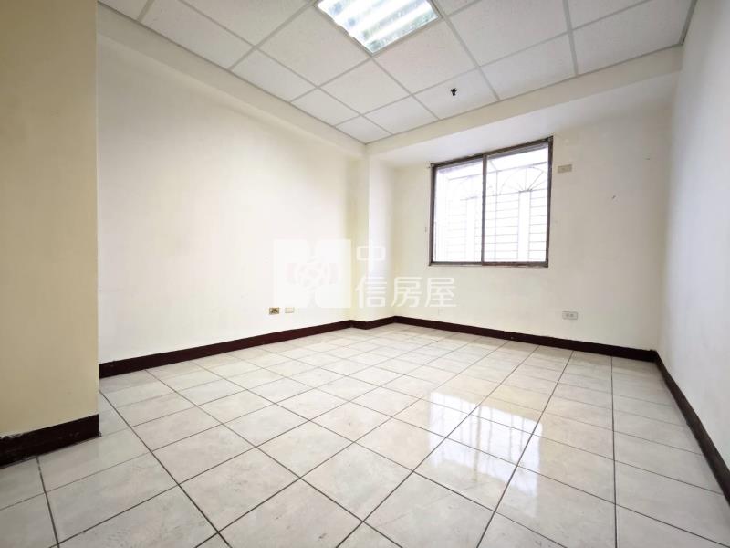 興大附中景觀戶次頂樓三房平車(E棟)房屋室內格局與周邊環境