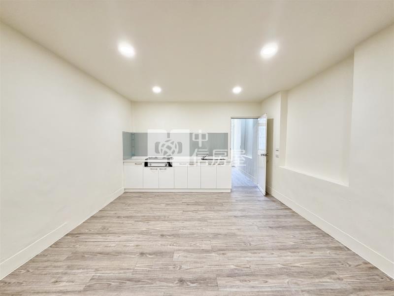 中興商圈吃市透店A房屋室內格局與周邊環境