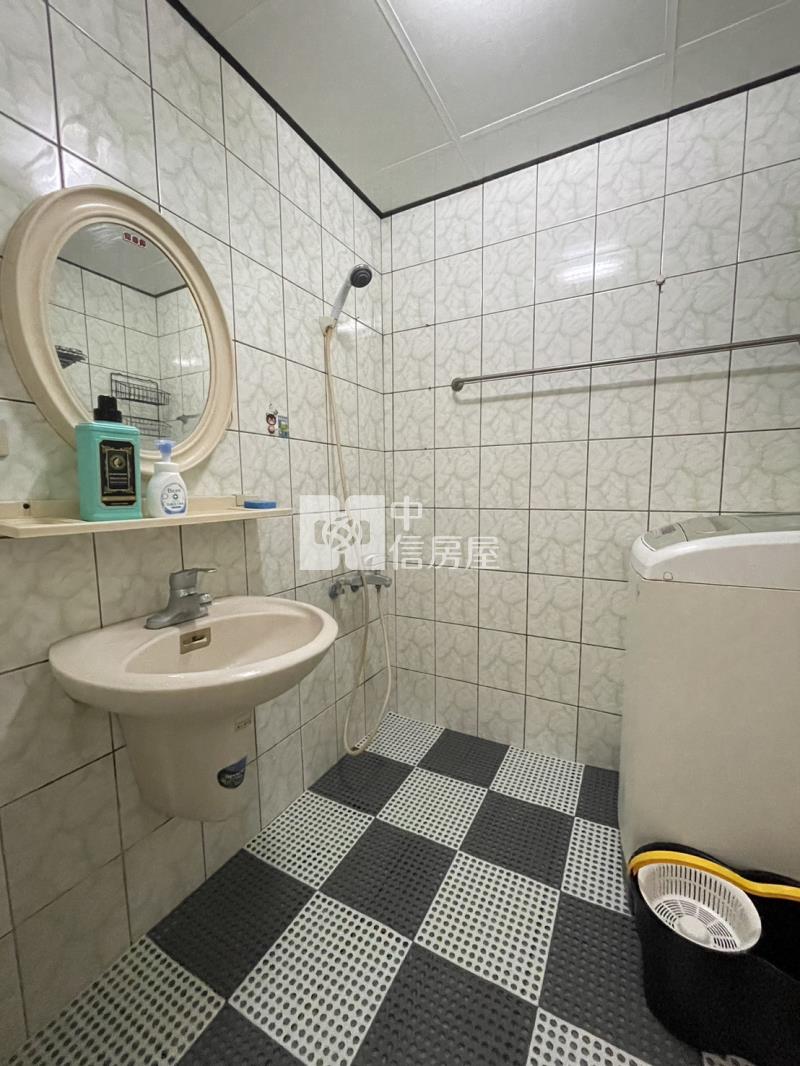 雲林路影城旁2房美華廈房屋室內格局與周邊環境