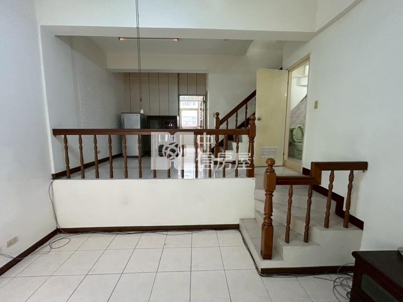 斗六美麗大地2+3F車位四房房屋室內格局與周邊環境