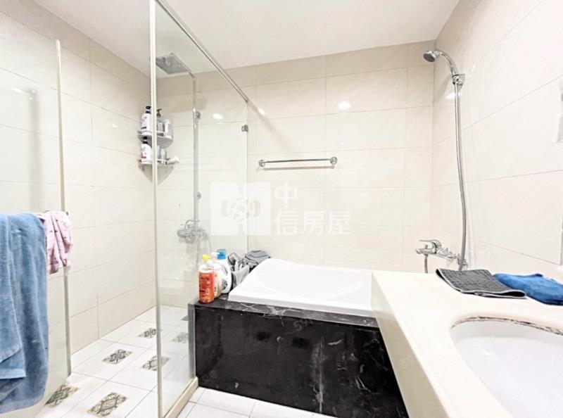 新光勝麗威登大3房平車房屋室內格局與周邊環境