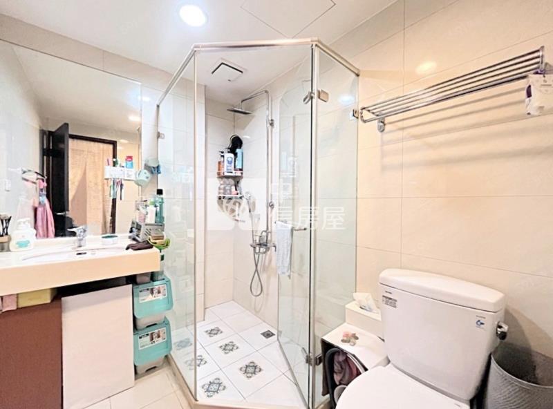 新光勝麗威登大3房平車房屋室內格局與周邊環境