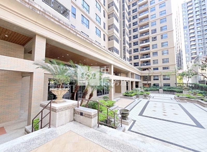 新光勝麗威登大3房平車房屋室內格局與周邊環境