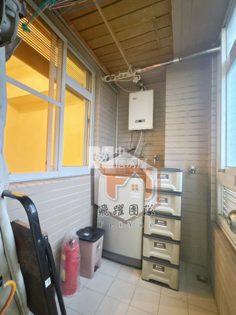 專任★平鎮 南勢國小旁 溫馨典雅三房 |B1平面車位房屋室內格局與周邊環境