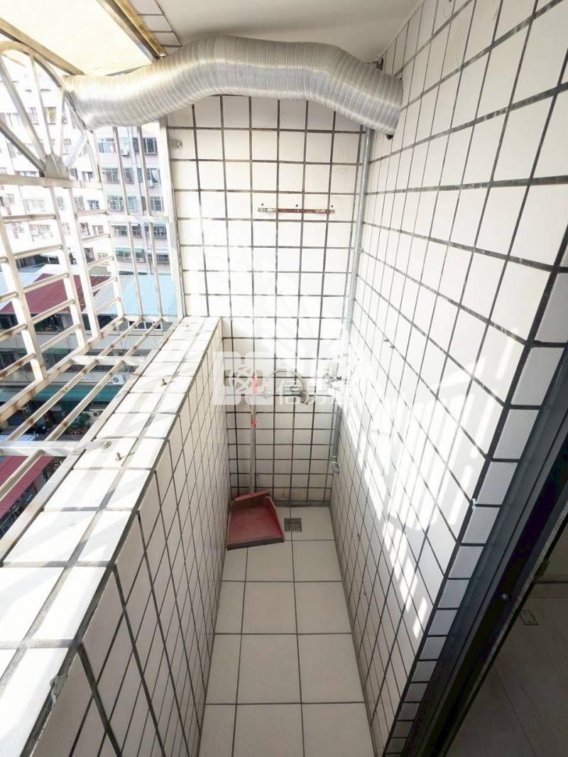 太原車站東光公園大三房附車位房屋室內格局與周邊環境