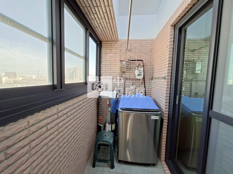 近文化中心裝潢雙車位房屋室內格局與周邊環境