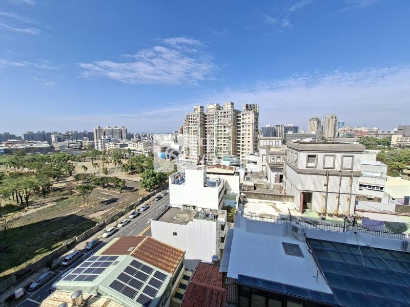 近文化中心裝潢雙車位房屋室內格局與周邊環境