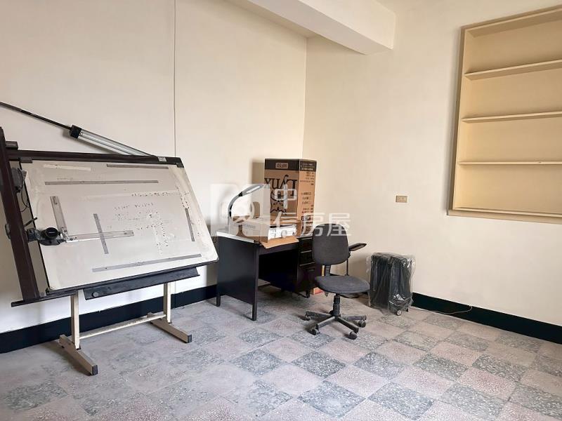 育達高中旁靜巷大地坪透天(中信卓越團隊)房屋室內格局與周邊環境