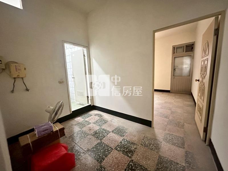 育達高中旁靜巷大地坪透天(中信卓越團隊)房屋室內格局與周邊環境