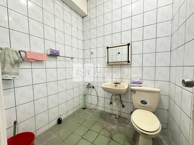 育達高中旁靜巷大地坪透天(中信卓越團隊)房屋室內格局與周邊環境