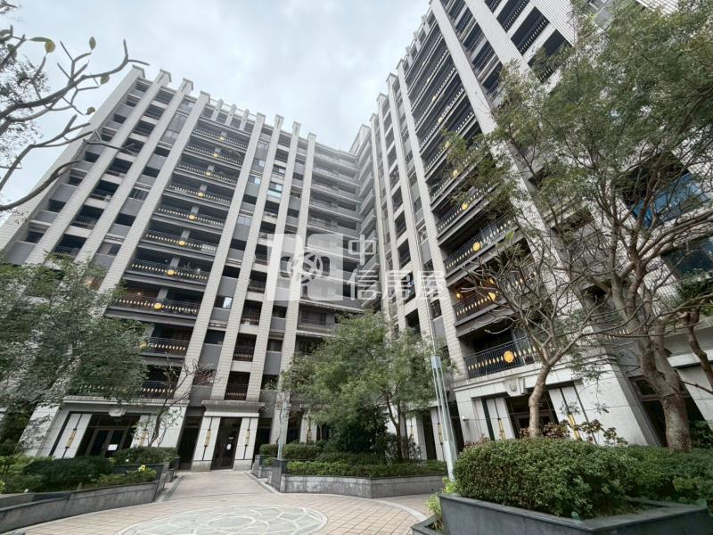 青埔A18紐約線上精美2+1房車房屋室內格局與周邊環境