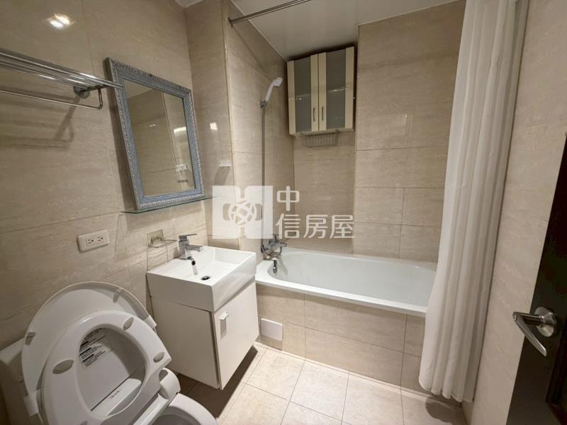 青埔A18紐約線上精美2+1房車房屋室內格局與周邊環境