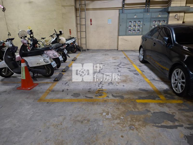 近運河大四房+平面車位房屋室內格局與周邊環境