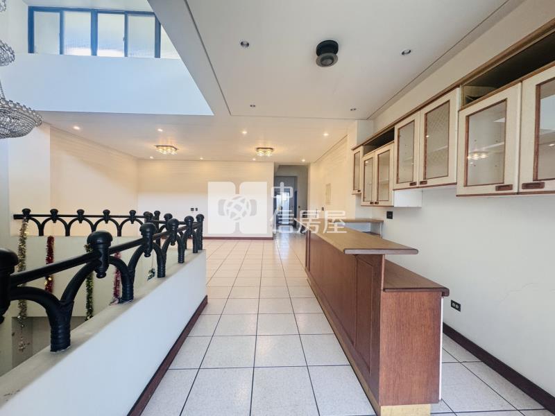 立案首選/屏東市近200坪商業透天房屋室內格局與周邊環境