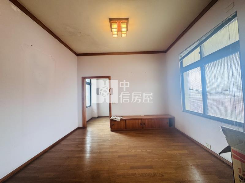 立案首選/屏東市近200坪商業透天房屋室內格局與周邊環境