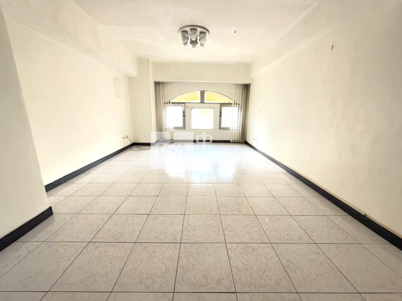 水湳經貿大視界雙車金店面房屋室內格局與周邊環境