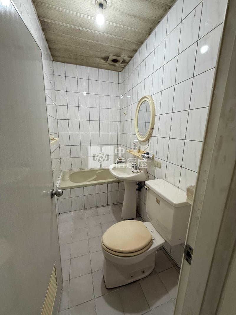 楊新路 一手屋主便宜別墅房屋室內格局與周邊環境